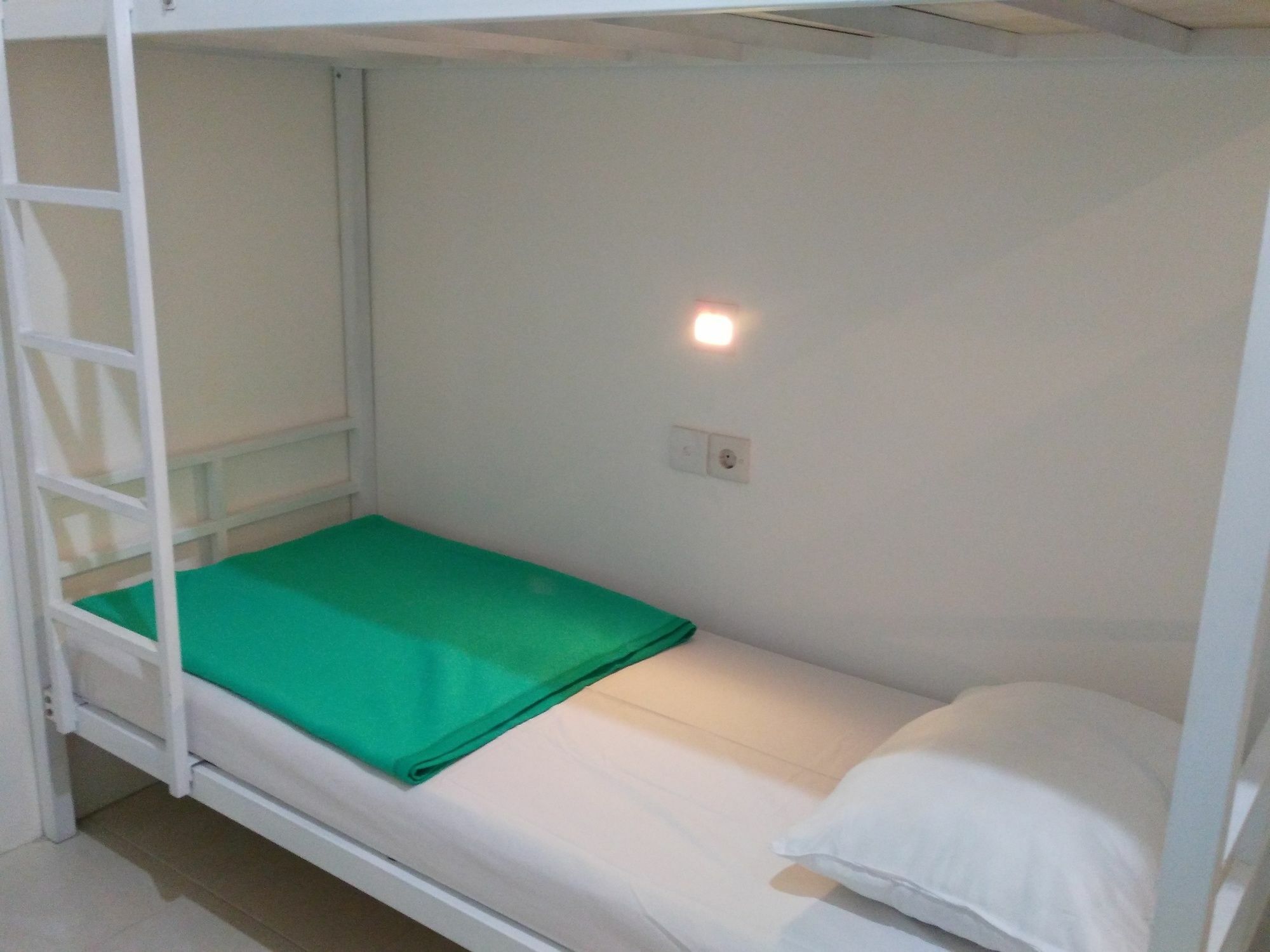 The Ruum Hostel Canggu Eksteriør bilde