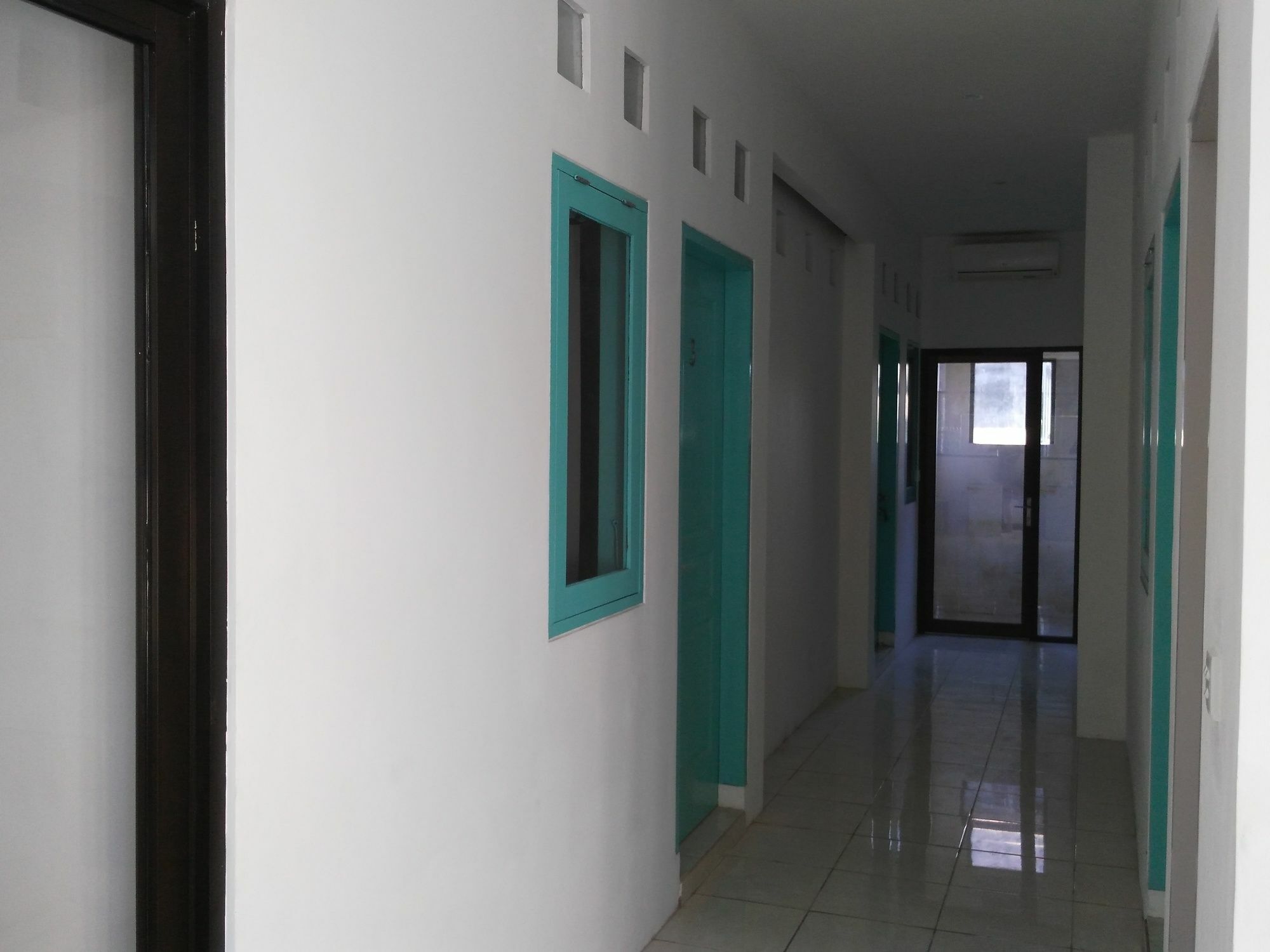 The Ruum Hostel Canggu Eksteriør bilde